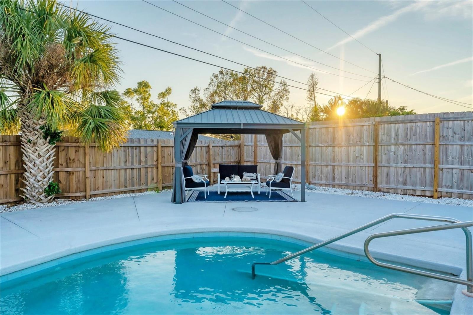 BAYSHORE GARDENS SEC 9A - Residential Lease