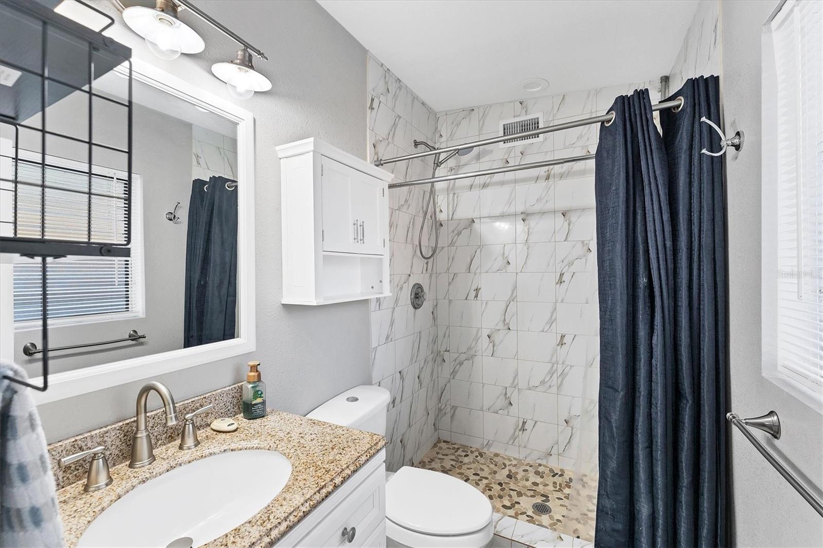 BAYSHORE GARDENS SEC 9A - Residential Lease