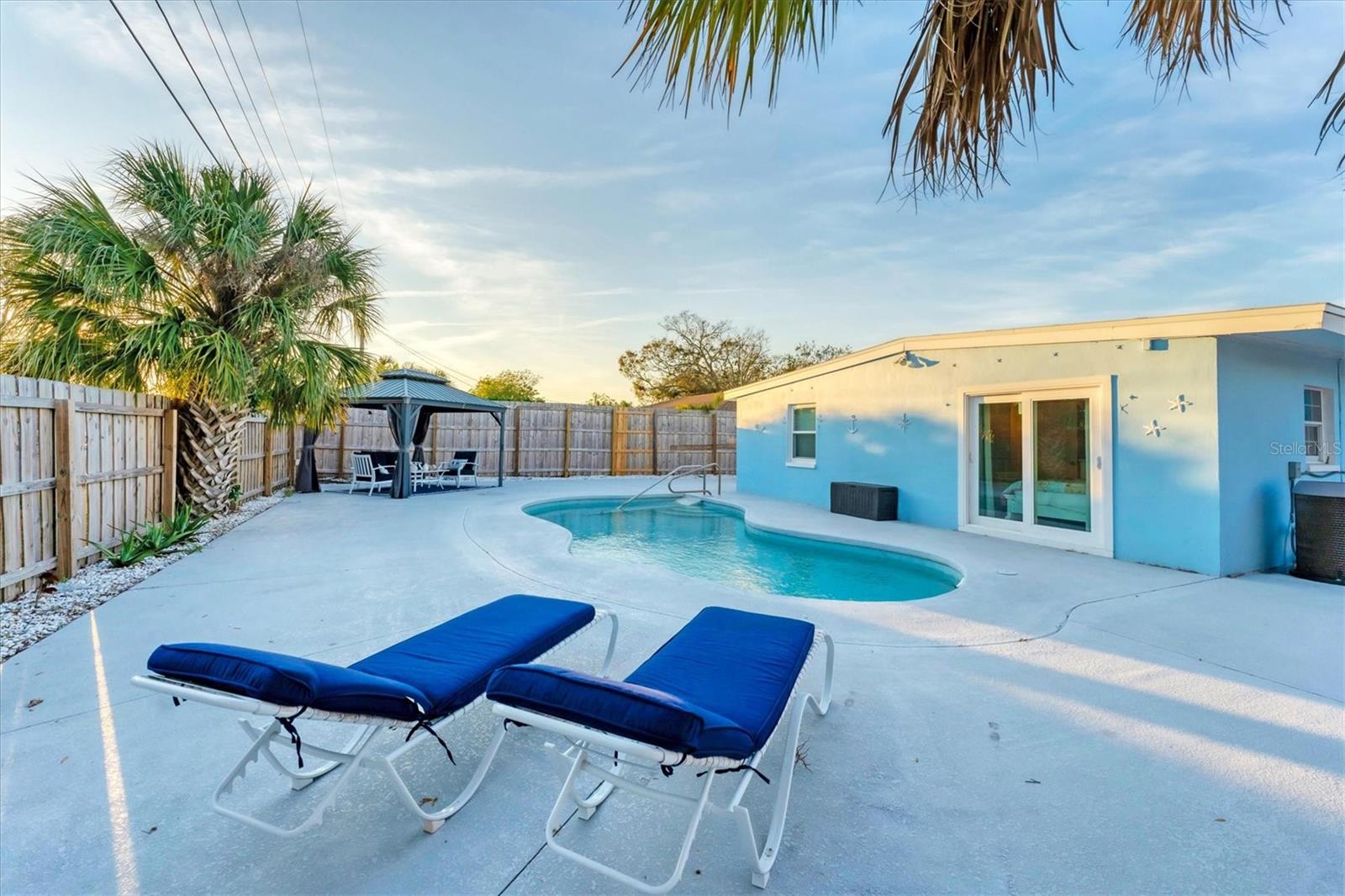 BAYSHORE GARDENS SEC 9A - Residential Lease