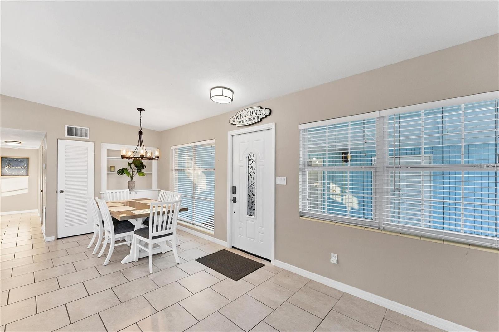 BAYSHORE GARDENS SEC 9A - Residential Lease