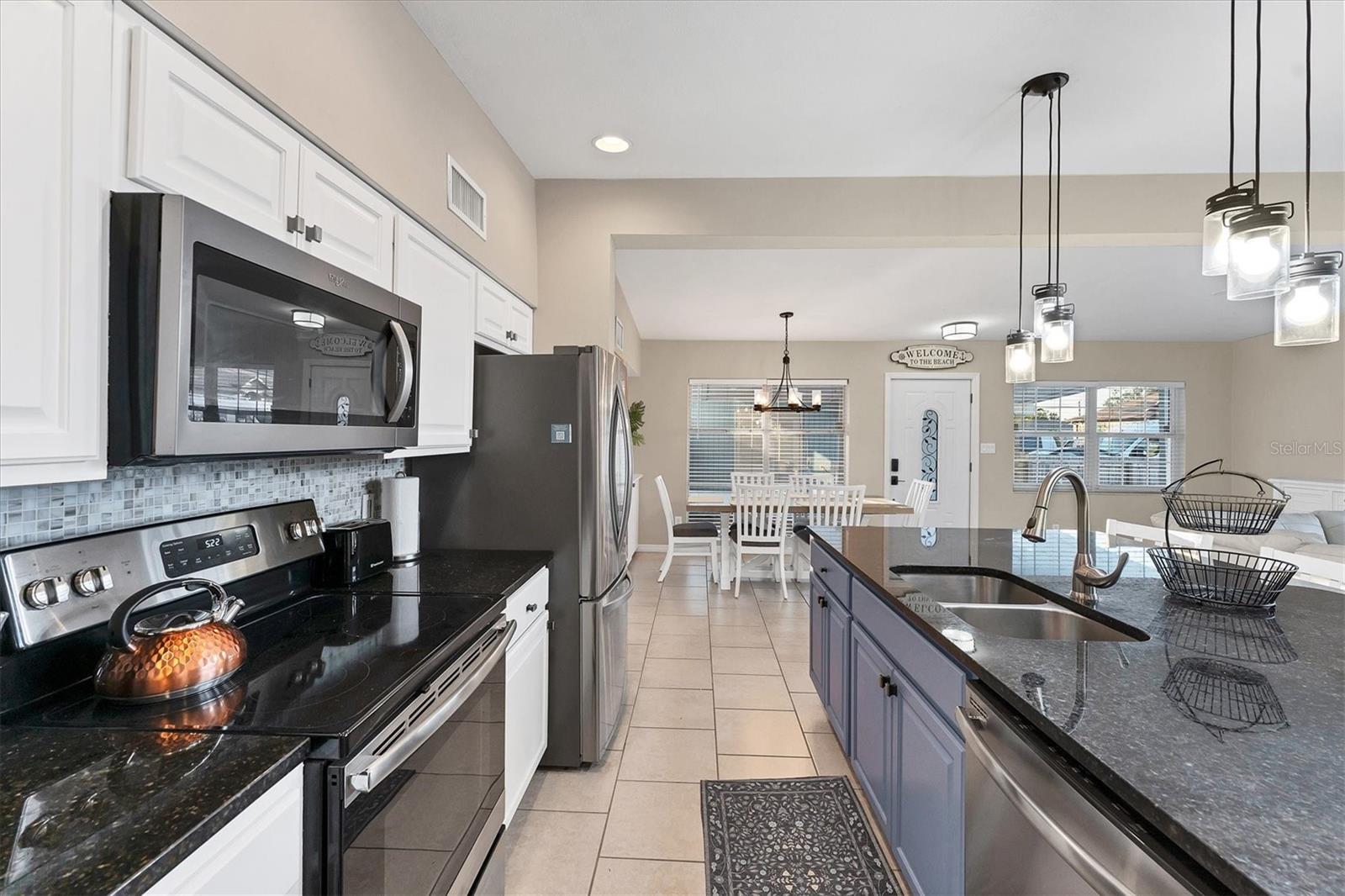 BAYSHORE GARDENS SEC 9A - Residential Lease