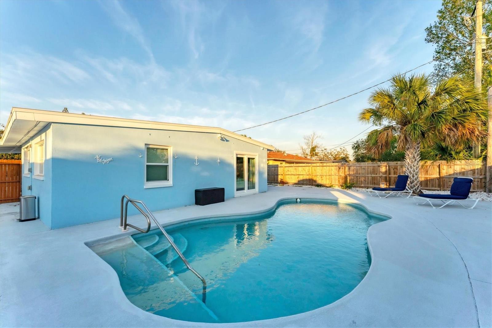 BAYSHORE GARDENS SEC 9A - Residential Lease