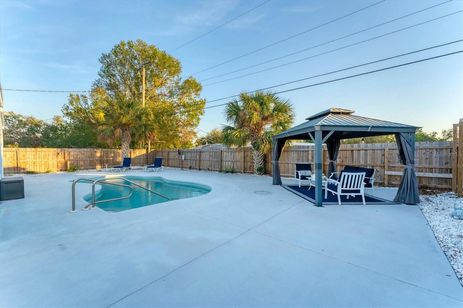 BAYSHORE GARDENS SEC 9A - Residential Lease