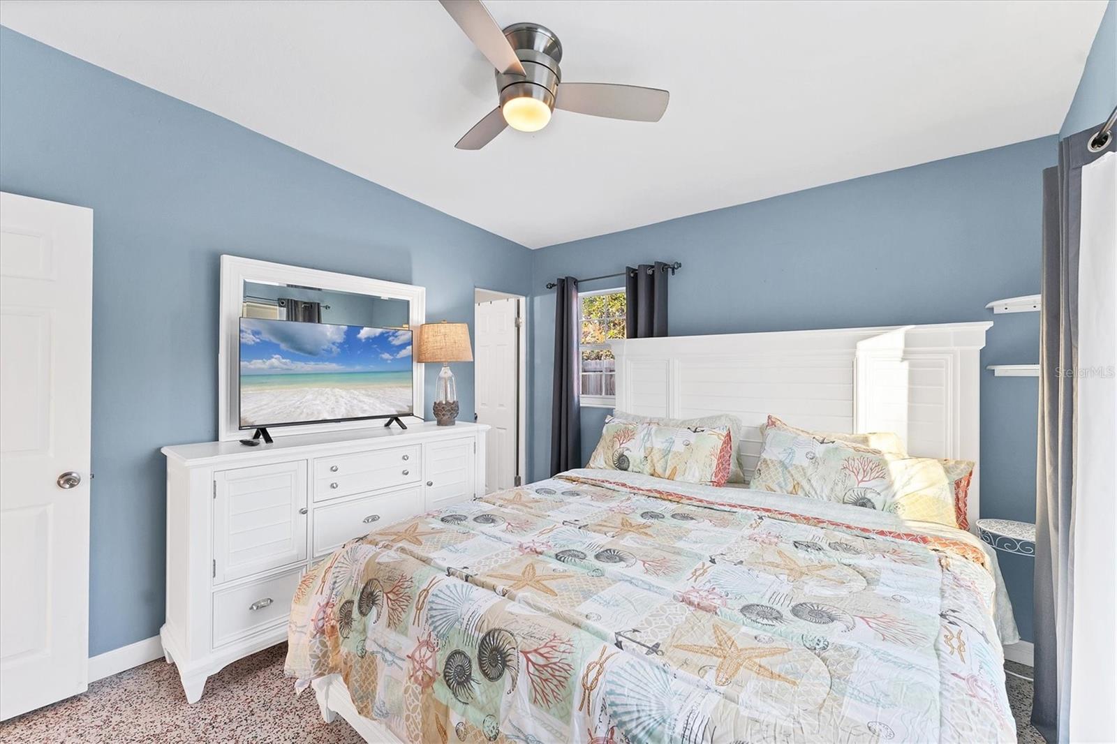 BAYSHORE GARDENS SEC 9A - Residential Lease