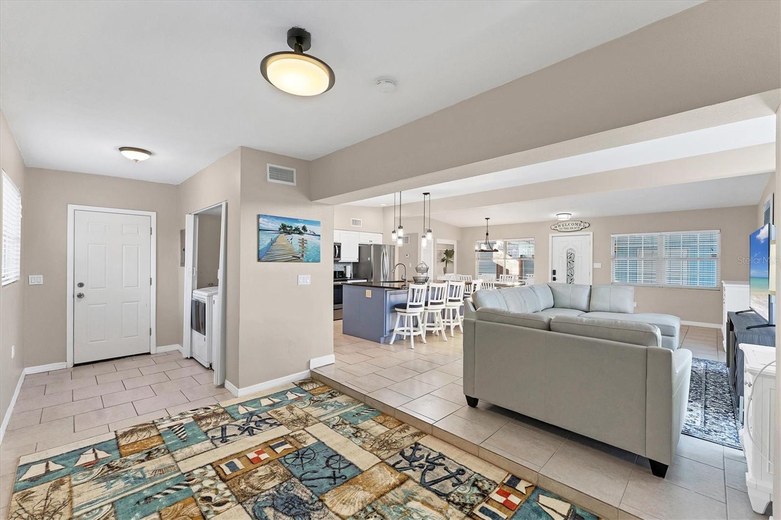 BAYSHORE GARDENS SEC 9A - Residential Lease