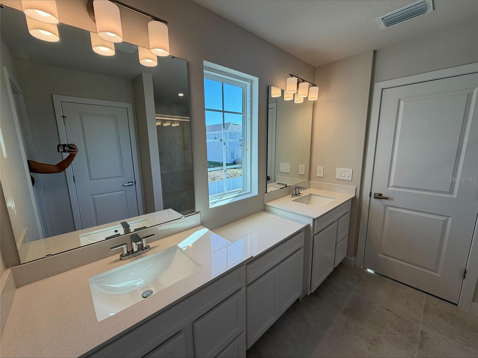 AVALON WOODS - Residential