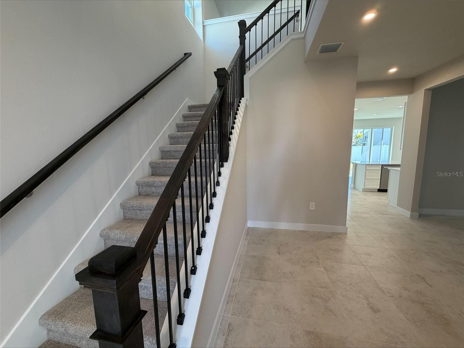 AVALON WOODS - Residential