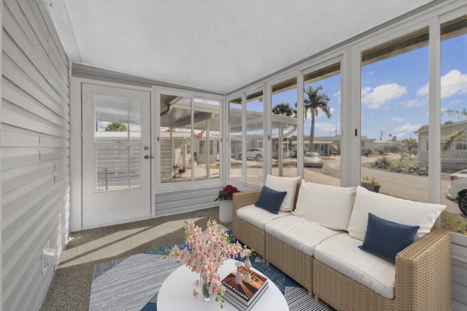 COUNTRY CLUB ESTATES - Residential