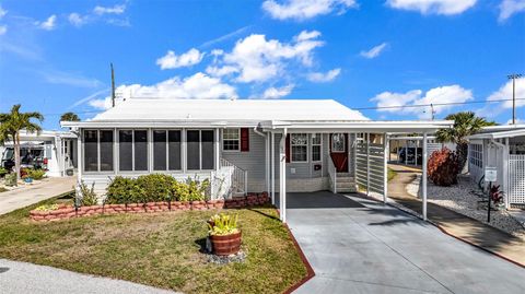 634 LEISURE VENICE FL 34285