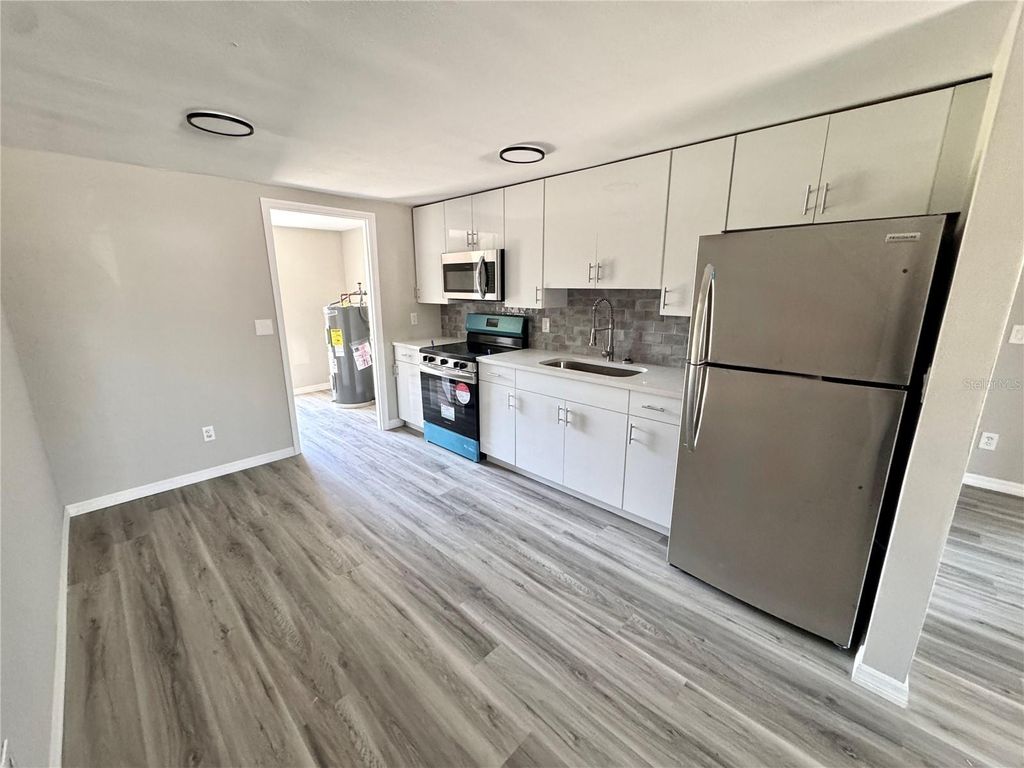 Photo of 5928 13th Street Court E, Bradenton, FL 34203 (MLS # A4680602)