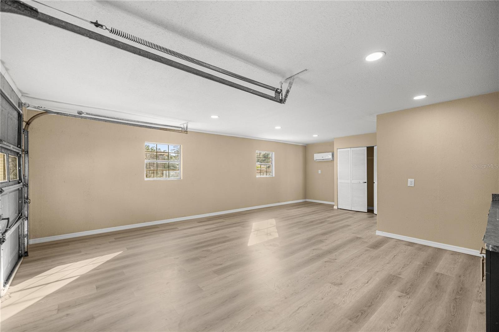 CUSTERS ADD - Residential