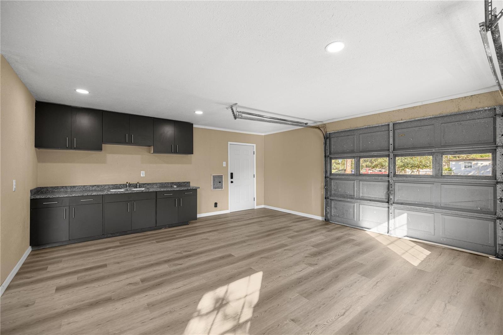 CUSTERS ADD - Residential