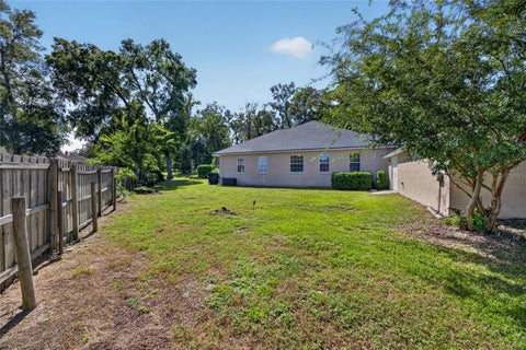 Tiny photo for 2416 SE 29th Street, Ocala, FL 34471 (MLS # OM734389)