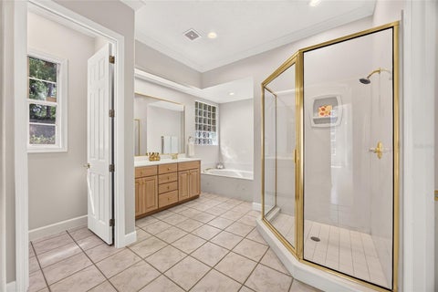 Tiny photo for 2416 SE 29th Street, Ocala, FL 34471 (MLS # OM734389)
