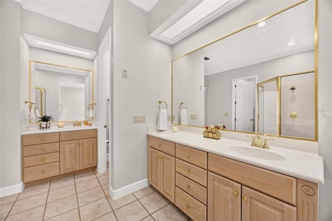 Tiny photo for 2416 SE 29th Street, Ocala, FL 34471 (MLS # OM734389)