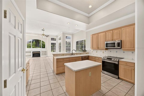 Tiny photo for 2416 SE 29th Street, Ocala, FL 34471 (MLS # OM734389)