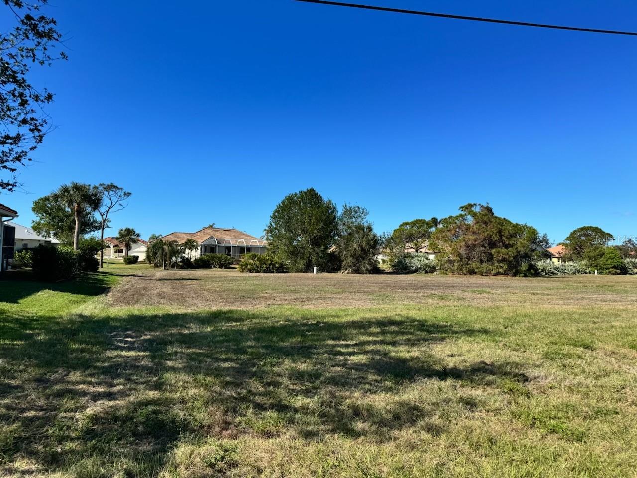 CAPE HAZE WINDWARD - Land