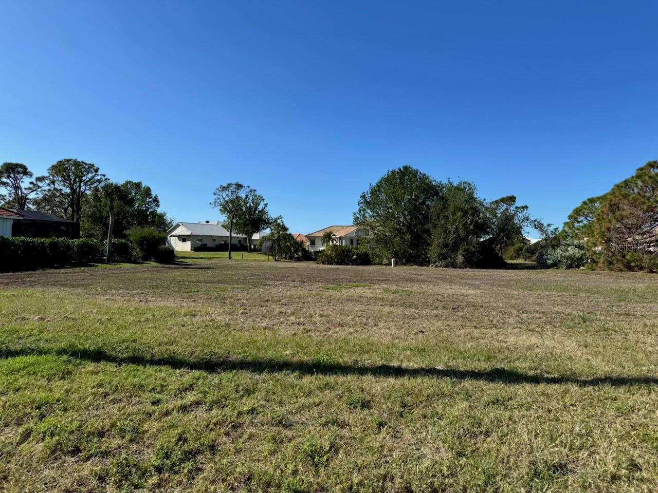 CAPE HAZE WINDWARD - Land