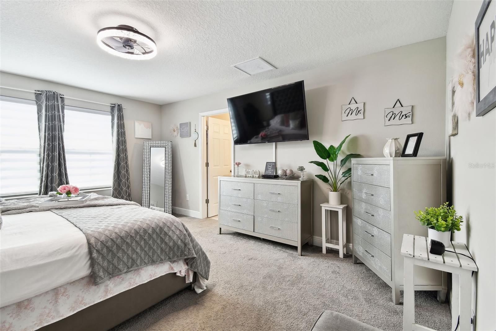 FISHHAWK VICINITY / B AND D HAWKSTONE PHASE 2 - Residential