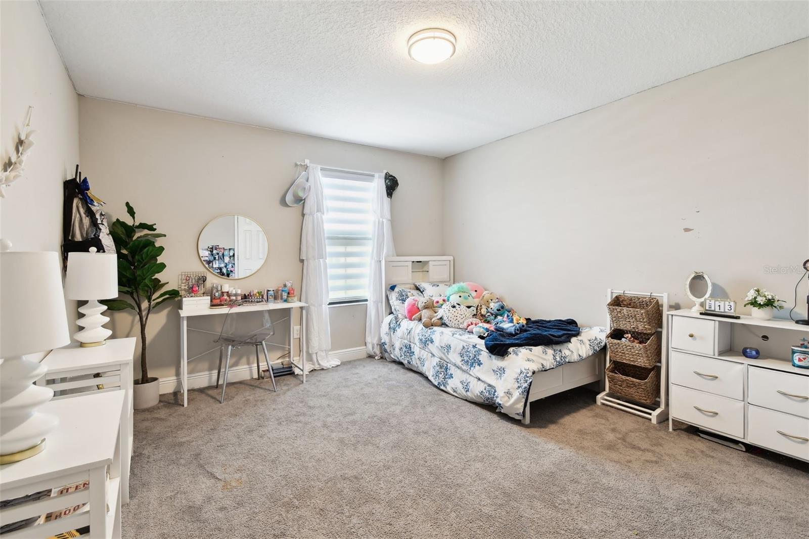 FISHHAWK VICINITY / B AND D HAWKSTONE PHASE 2 - Residential