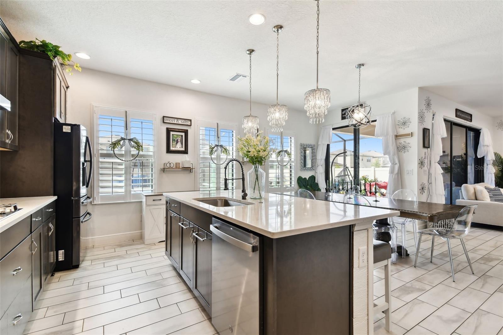 FISHHAWK VICINITY / B AND D HAWKSTONE PHASE 2 - Residential