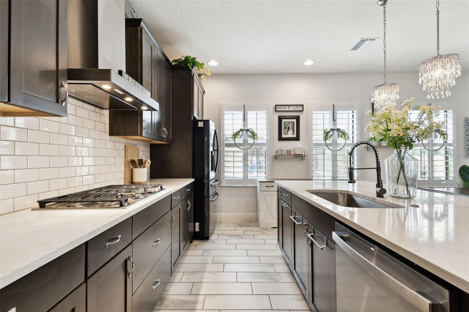 FISHHAWK VICINITY / B AND D HAWKSTONE PHASE 2 - Residential