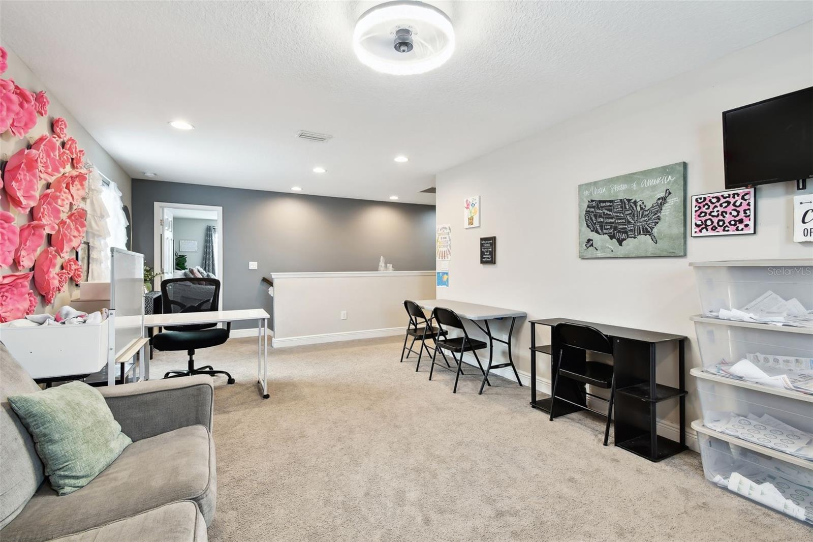 FISHHAWK VICINITY / B AND D HAWKSTONE PHASE 2 - Residential