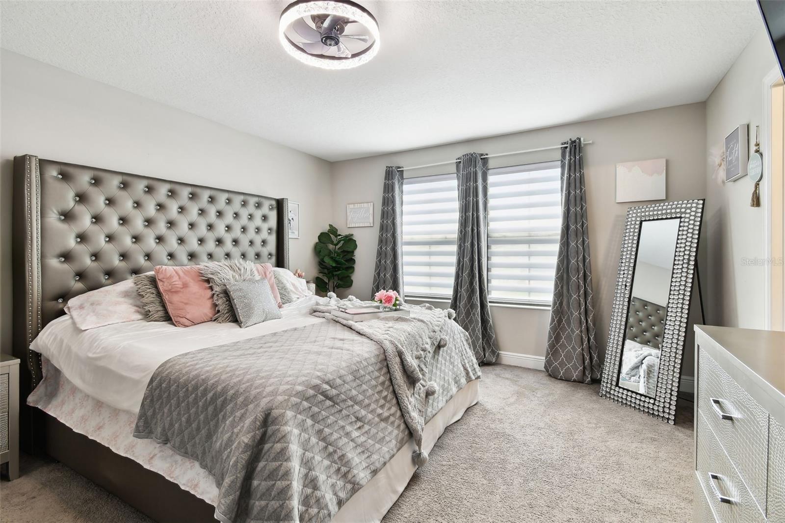 FISHHAWK VICINITY / B AND D HAWKSTONE PHASE 2 - Residential