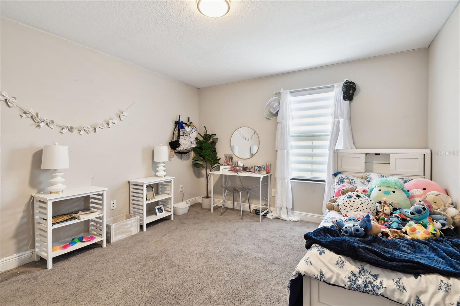 FISHHAWK VICINITY / B AND D HAWKSTONE PHASE 2 - Residential