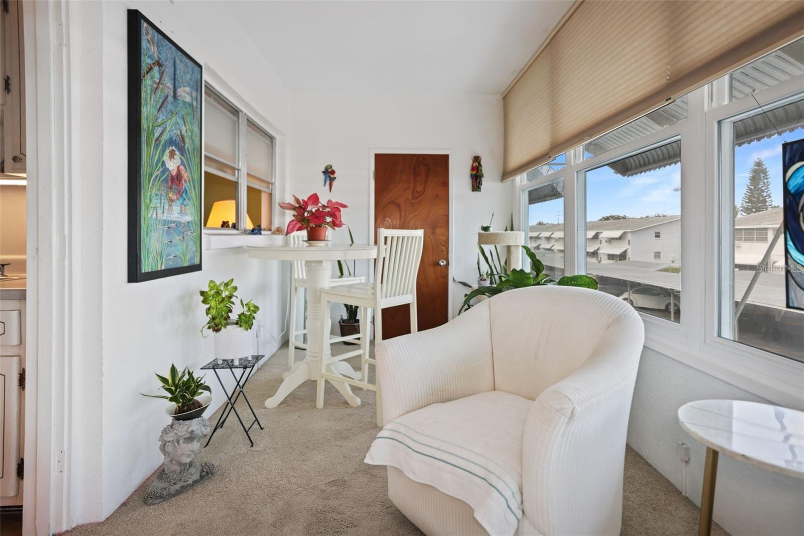TOWN APTS CONDO - Residential