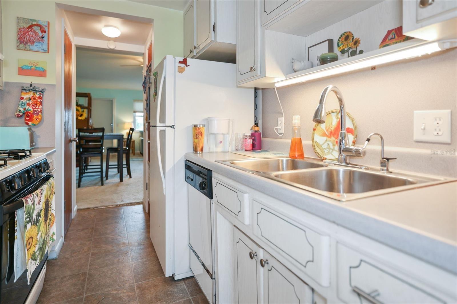 TOWN APTS CONDO - Residential