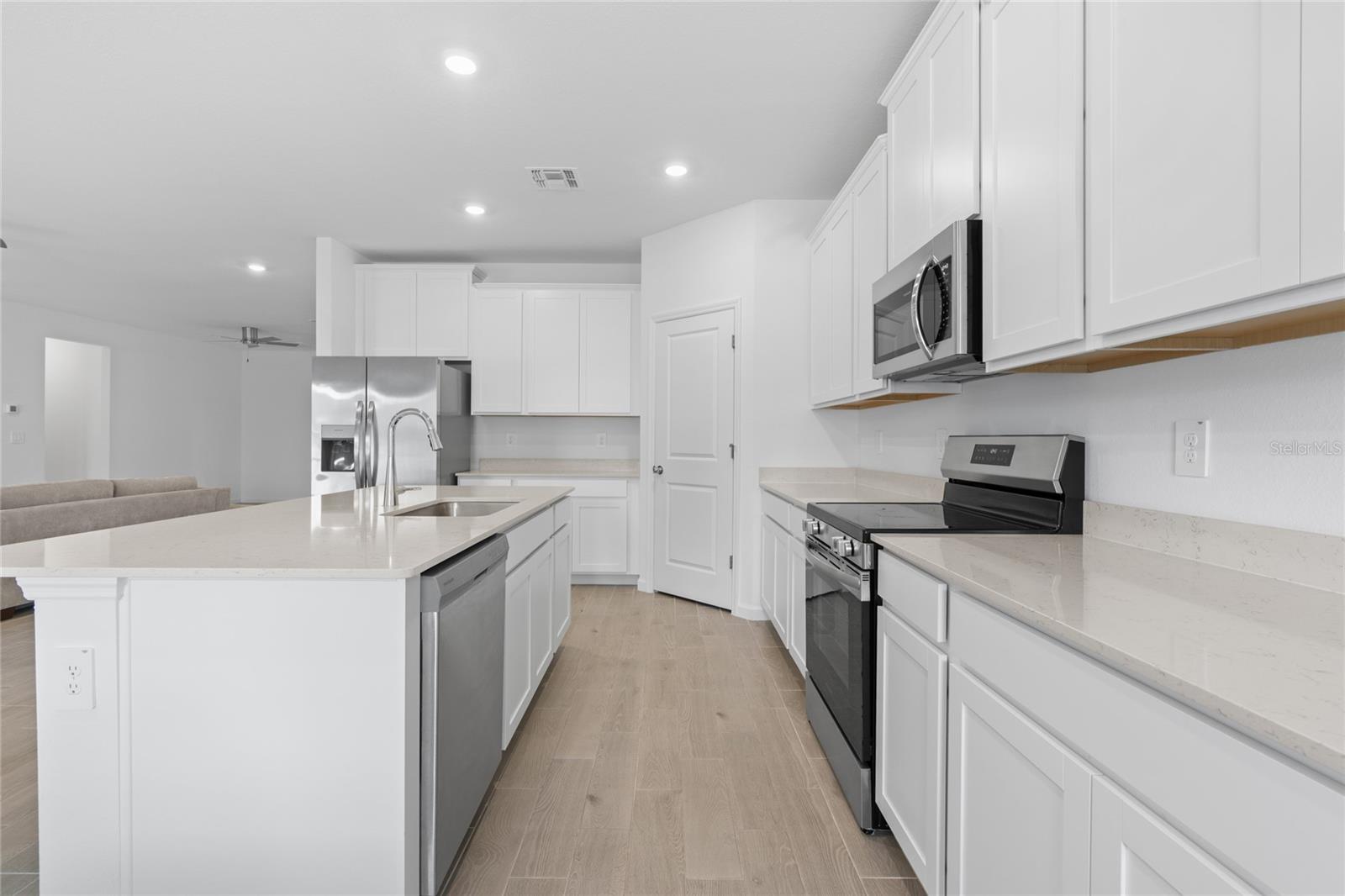 PIONEER RANCH - Residential