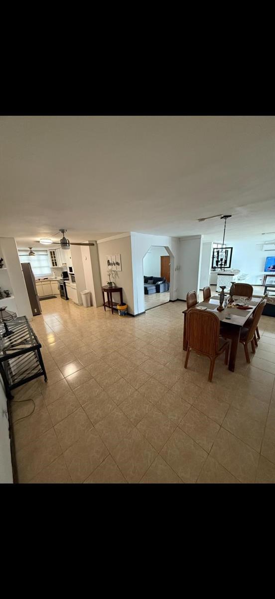 URB VILLA VENECIA - Residential