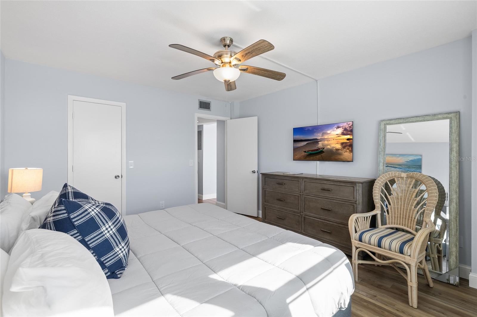 GULF SHORES CONDO - Residential