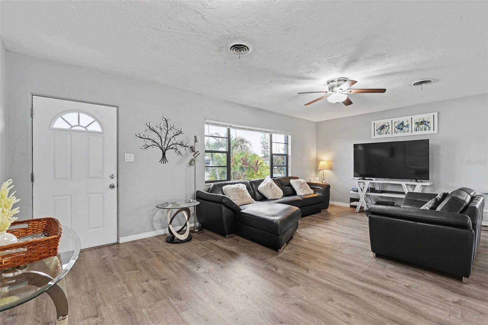 Search Properties for Sale 2 2575772342