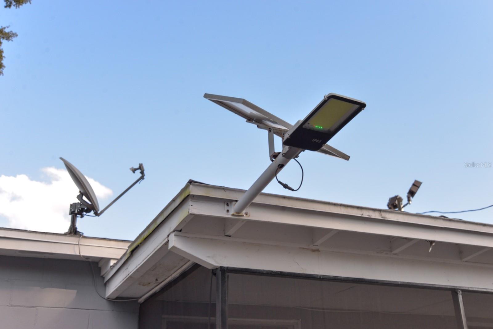 FLOLANDO GARDENS - Commercial Sale