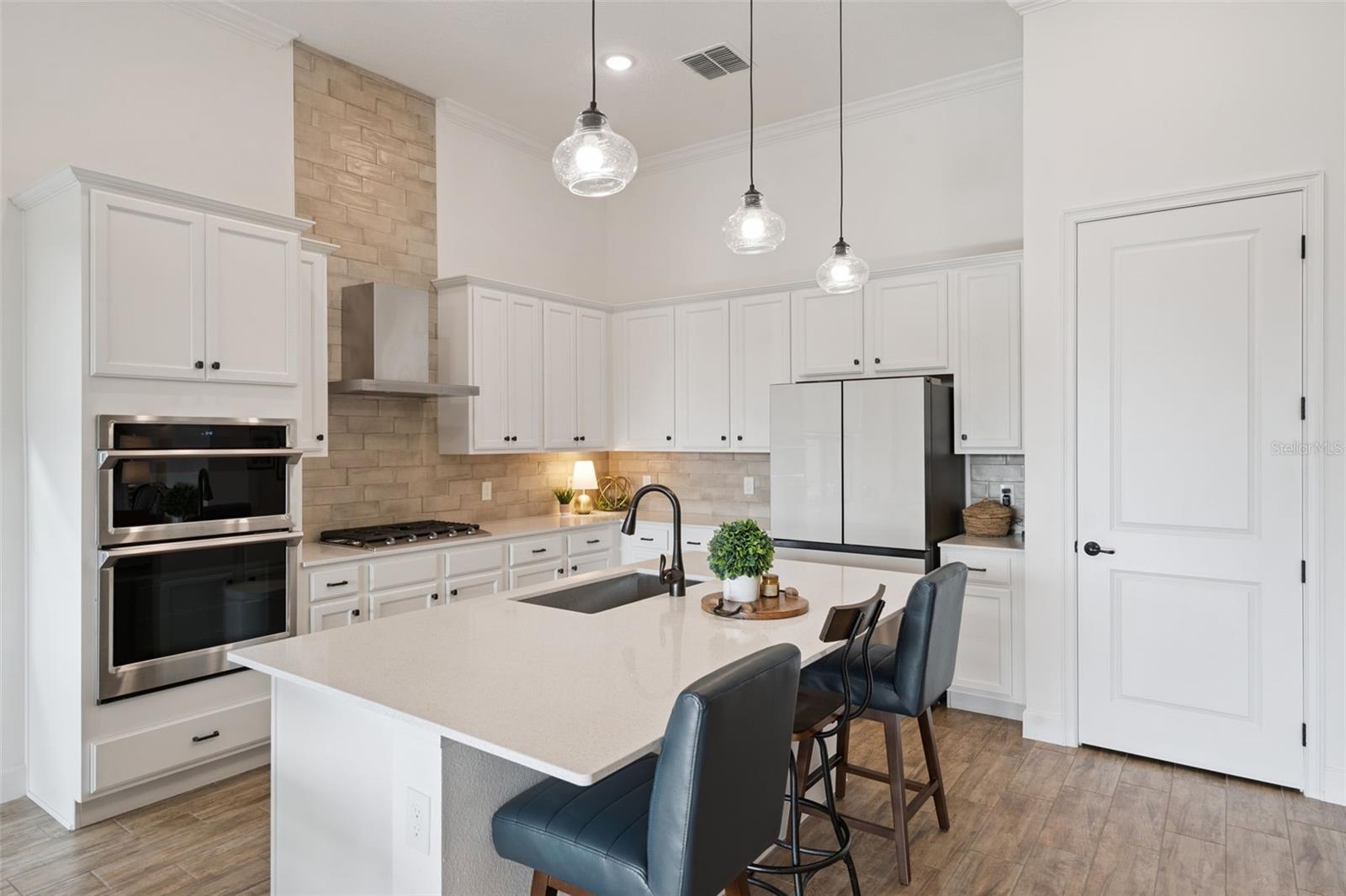 LAS COLINAS PH II SUB - Residential