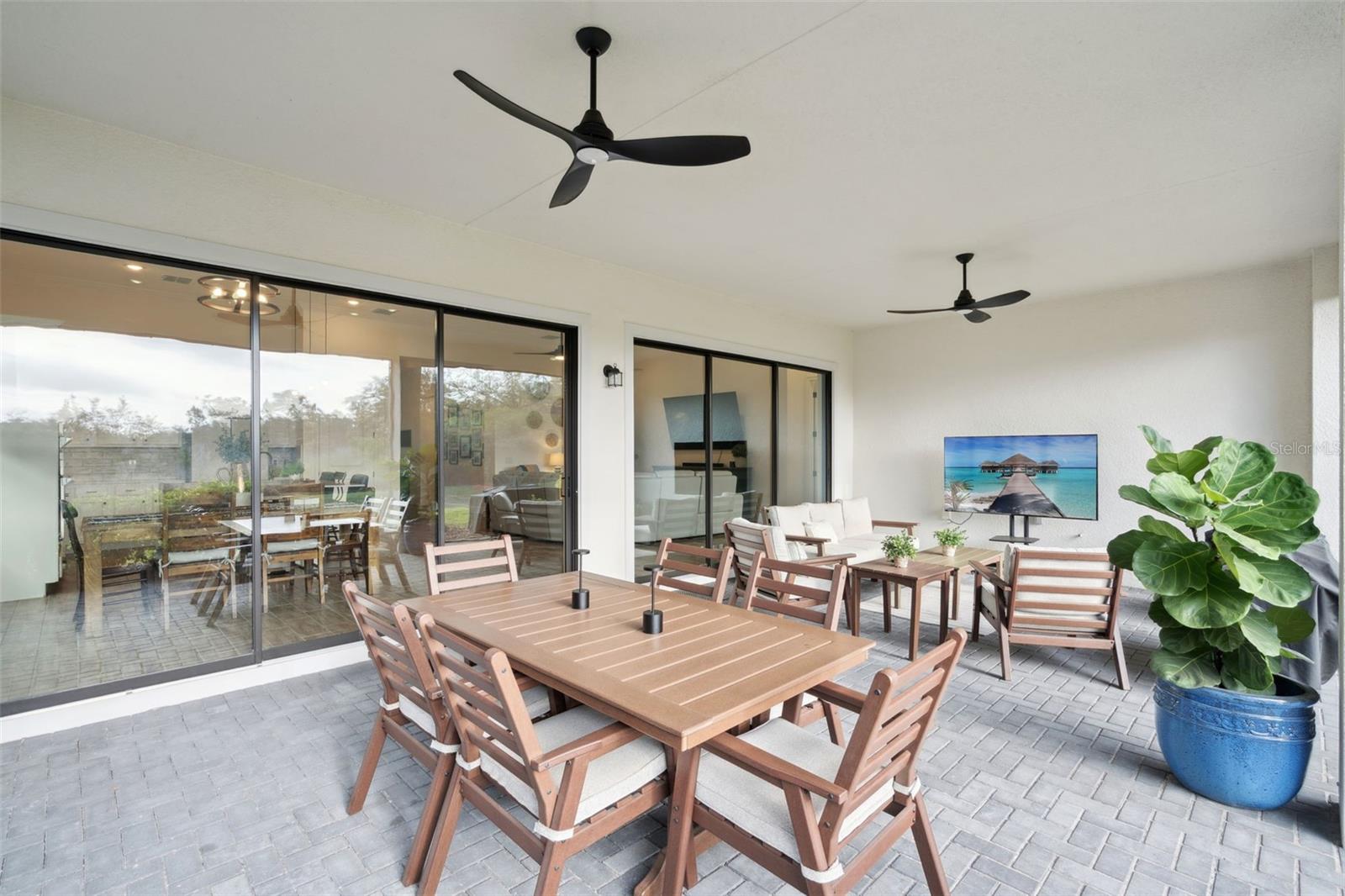 LAS COLINAS PH II SUB - Residential