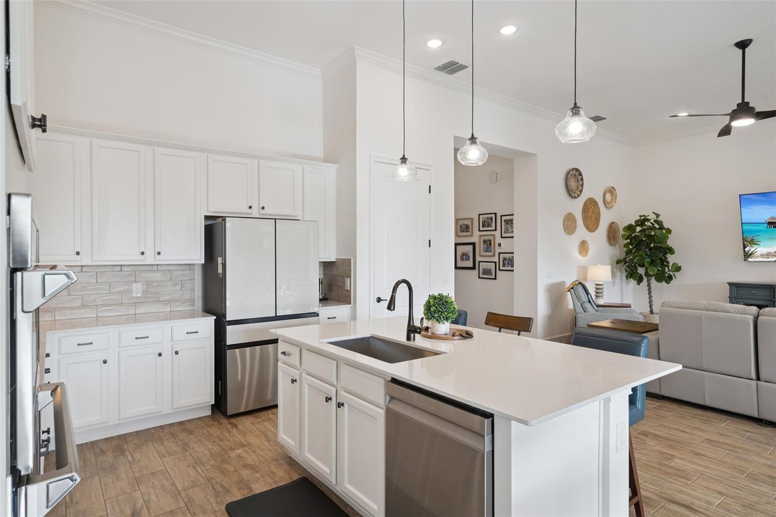 LAS COLINAS PH II SUB - Residential