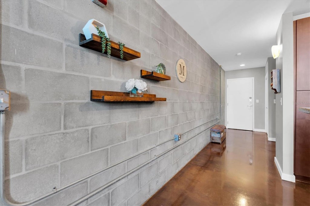 Photo of 2001 E 2nd Avenue #5, Tampa, FL 33605 (MLS # W7890806)