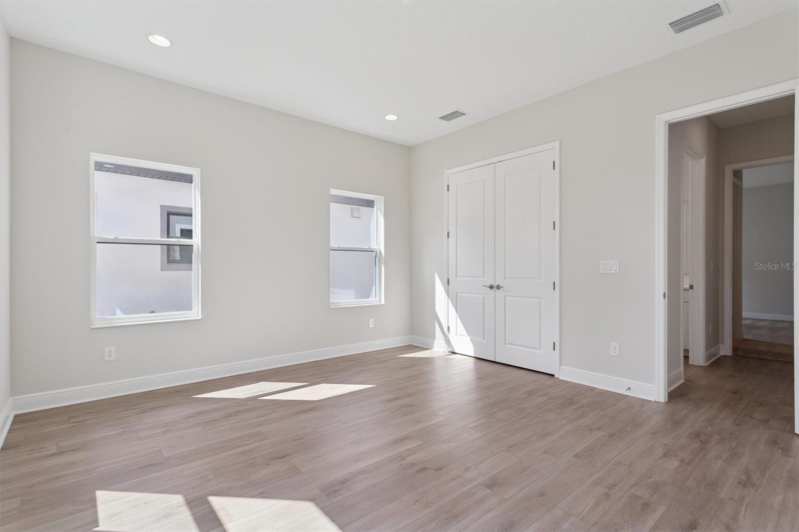 TWO RIVERS - Residential