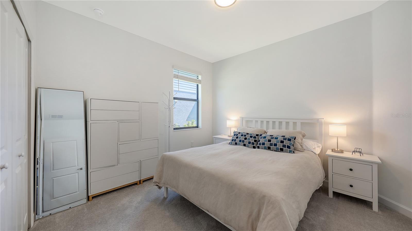 LORRAINE LAKES - Residential