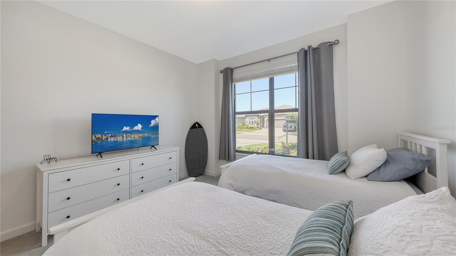 LORRAINE LAKES - Residential