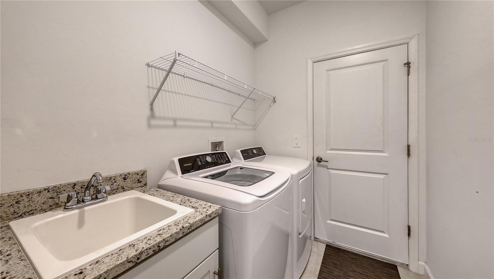 LORRAINE LAKES - Residential