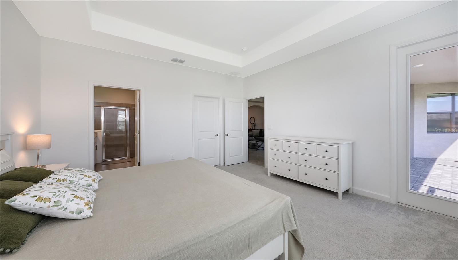 LORRAINE LAKES - Residential