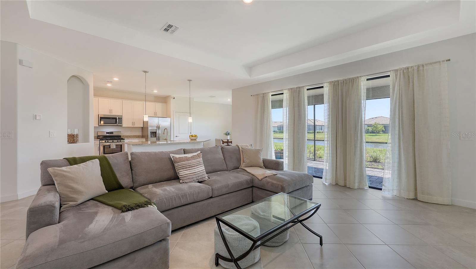 LORRAINE LAKES - Residential