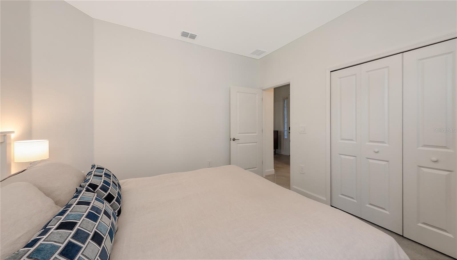 LORRAINE LAKES - Residential