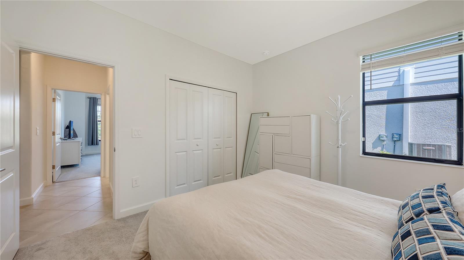 LORRAINE LAKES - Residential