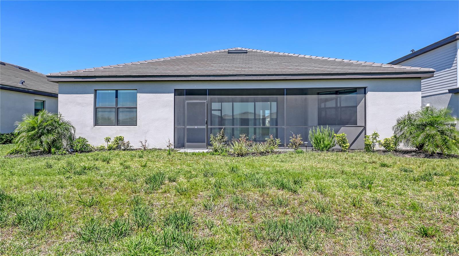 LORRAINE LAKES - Residential