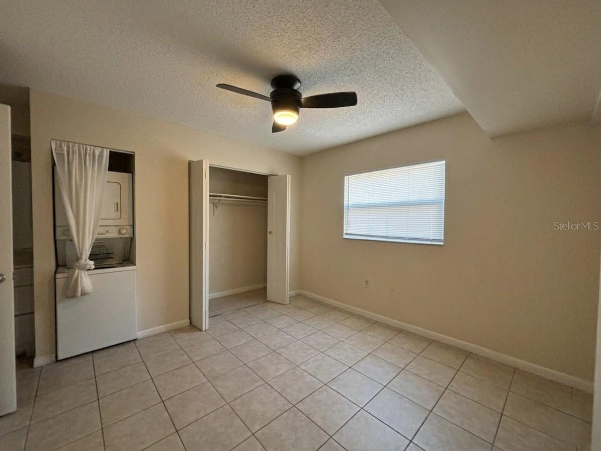 LAMPLIGHTER VILLAGE - Residential Lease